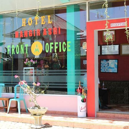 Giaoag Penginapan Hotel Mangir Asri מראה חיצוני תמונה